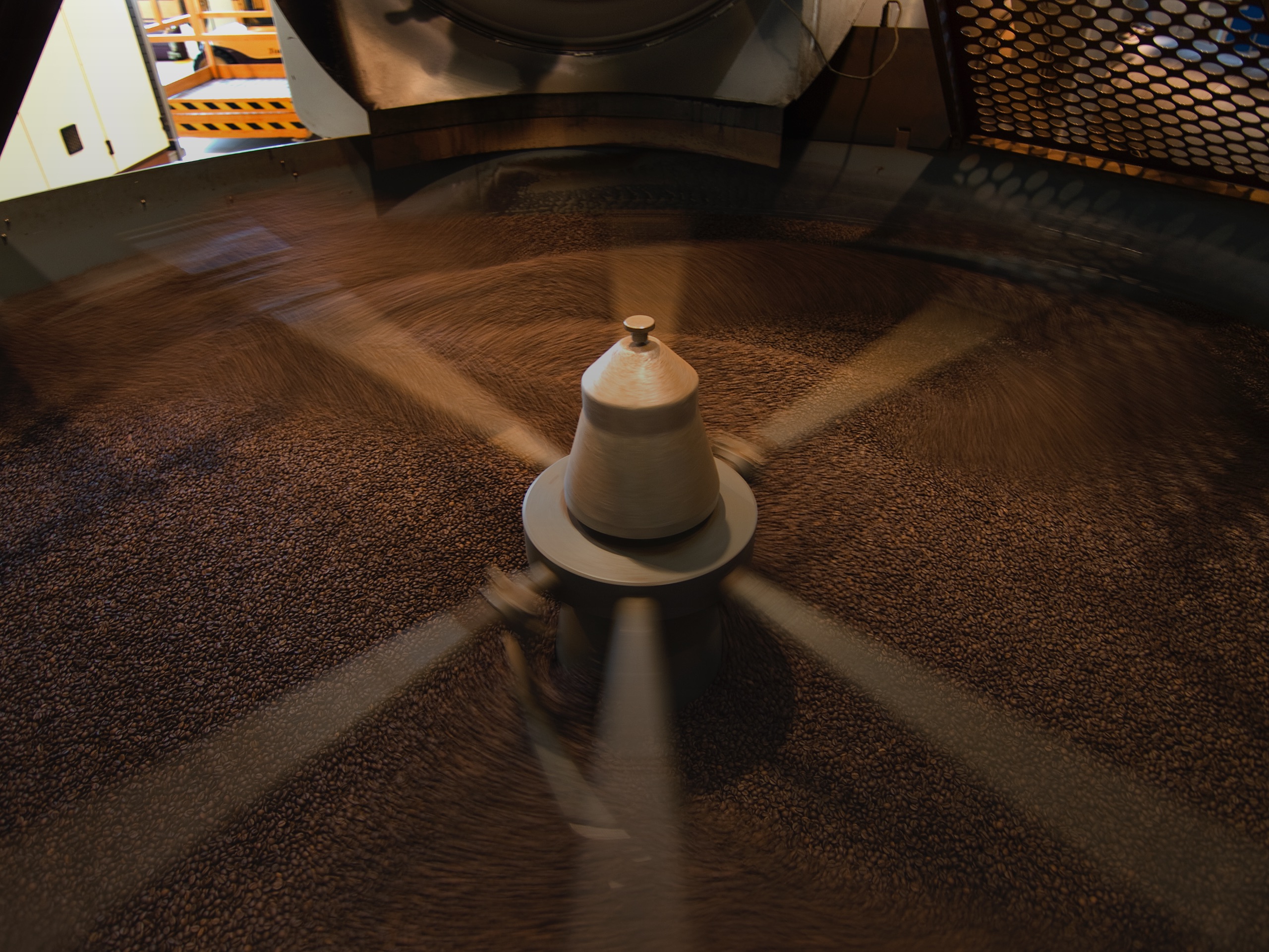 INDUSTRIA Y SERVICIOS